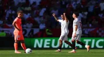 برشلونة يفقد صدارة الدوري الاسباني بخسارته من إشبيلية